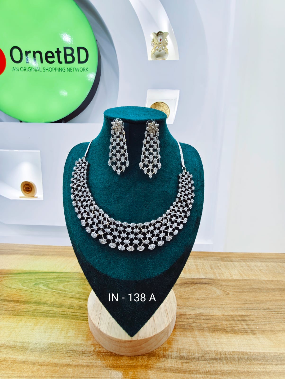 Indian Necklace ( IN-138 A) White