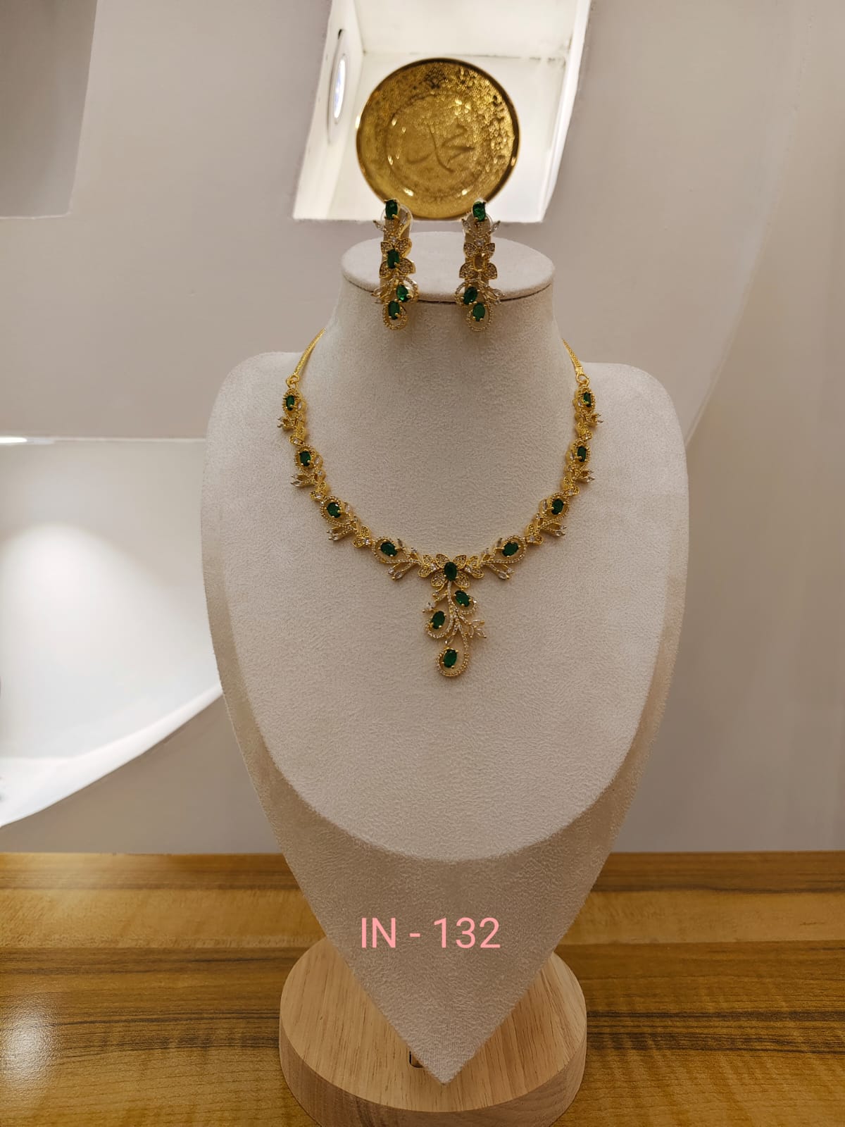 Indian Necklace ( IN-132 Green stone)