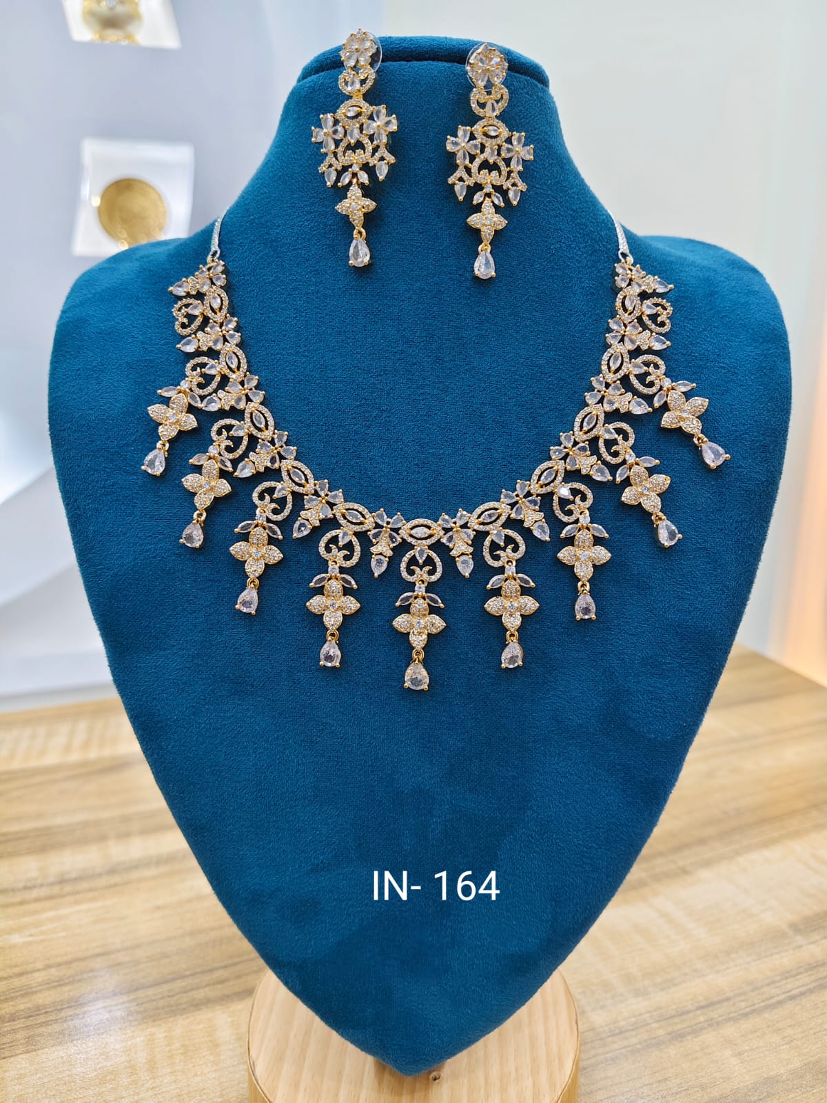 Indian Necklace ( IN- 164 ) White
