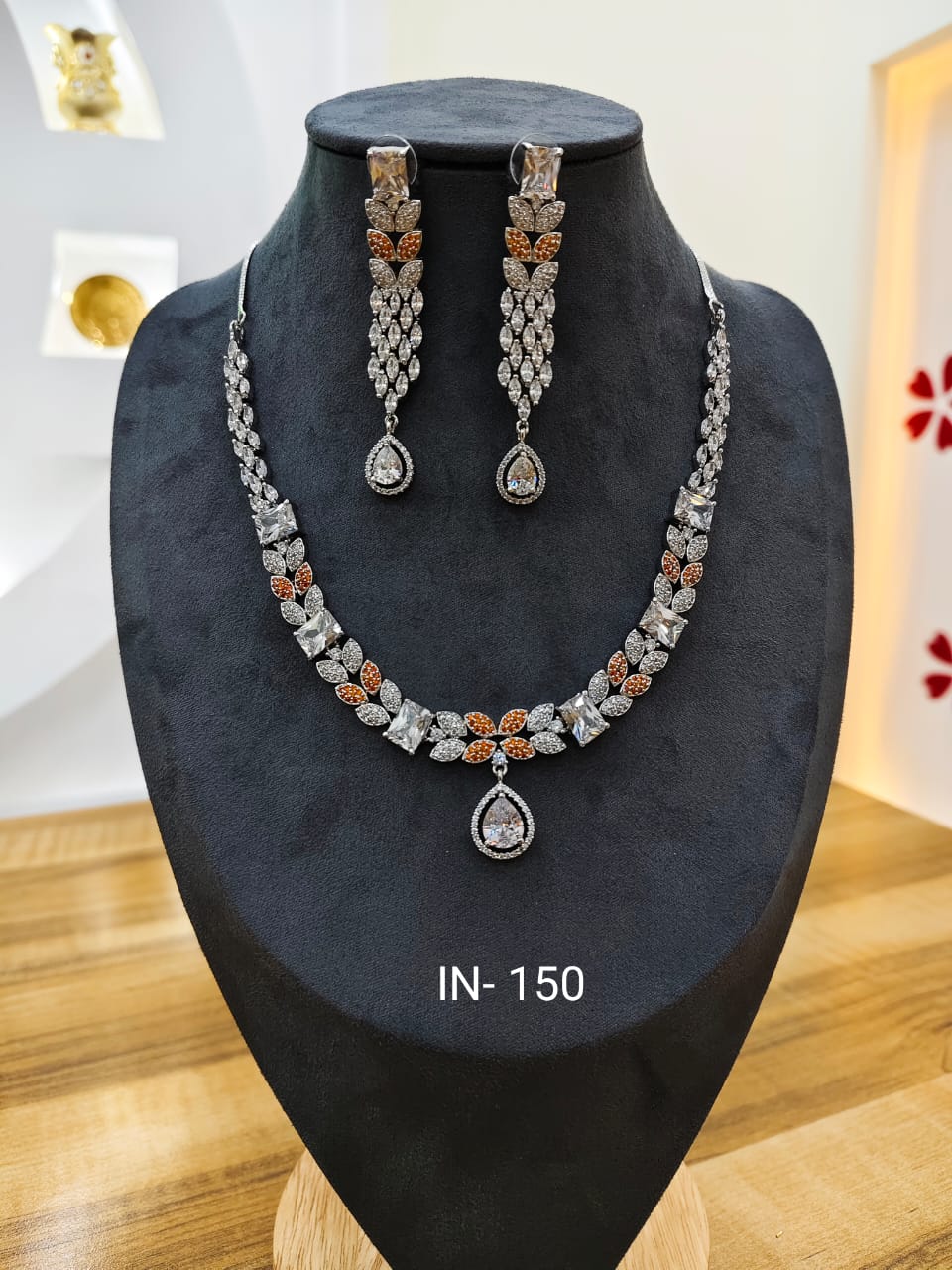 Indian Necklace ( IN- 150) Majenda