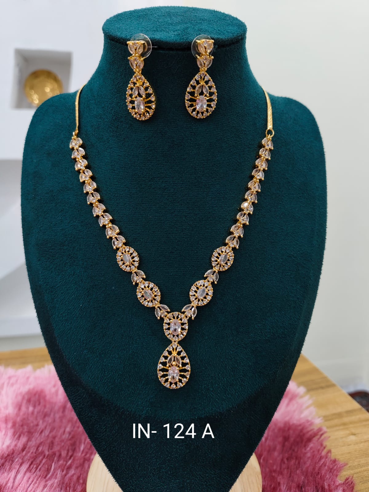 Indian Necklace ( IN- 124 A)