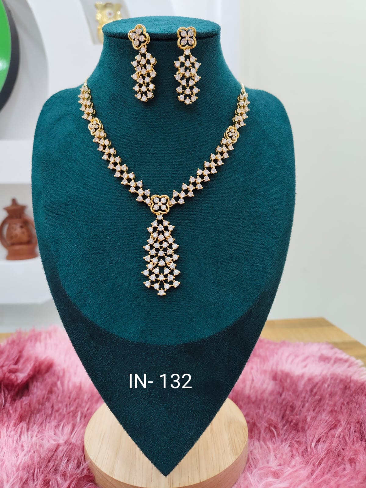 Indian Necklace ( IN- 132)