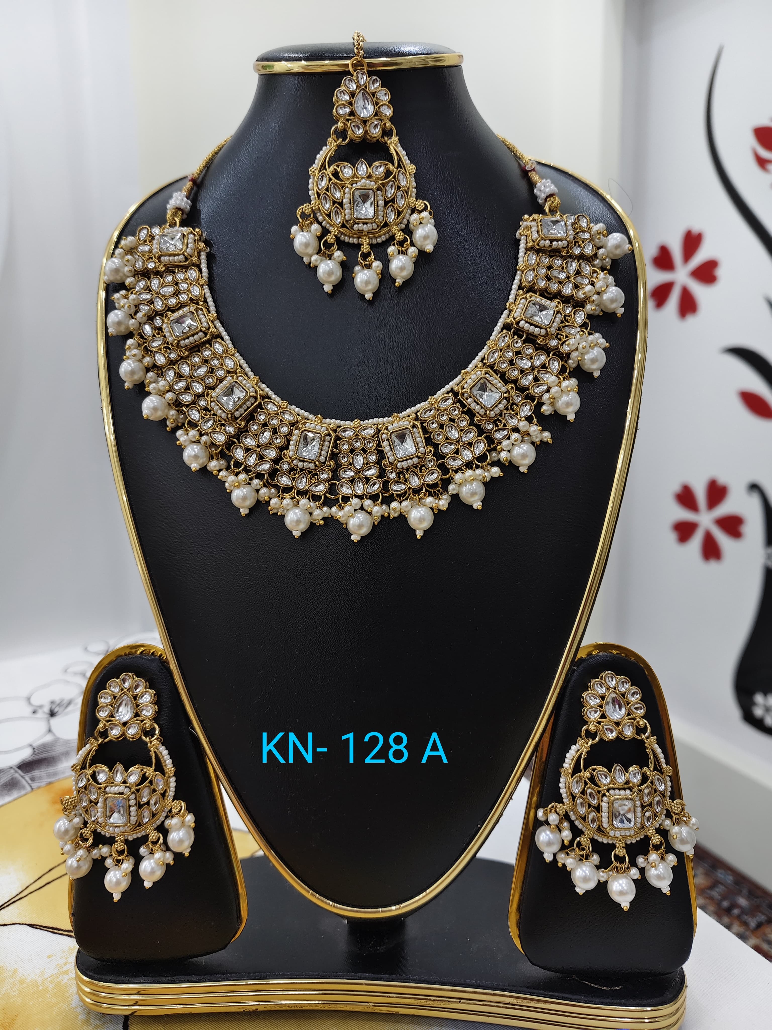 Kundon- 128 A  (White)